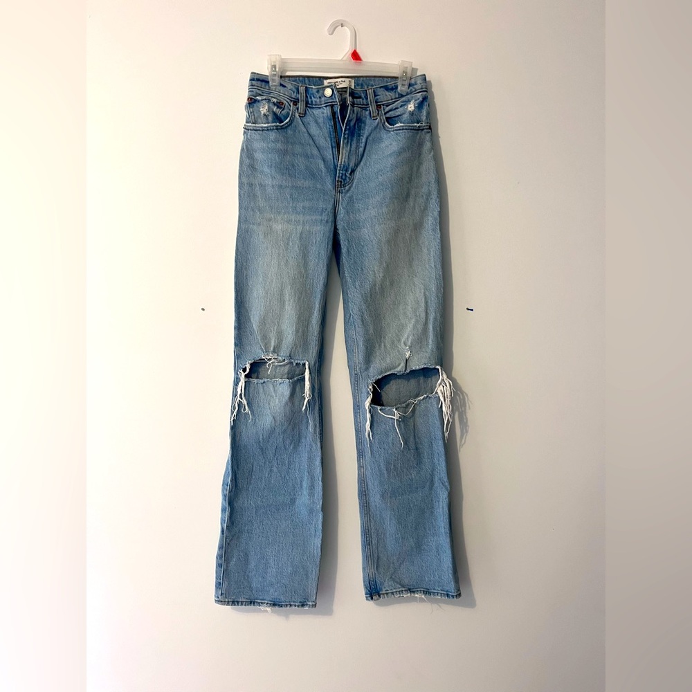 Abercrombie High Rise 90s Relaxed Jean